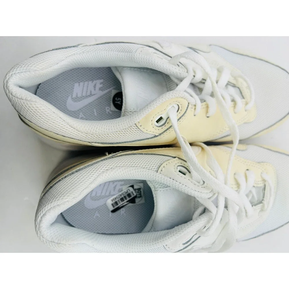 Nike Air Max 1 Sneakers Boys 5Y White‎ New Without Box
